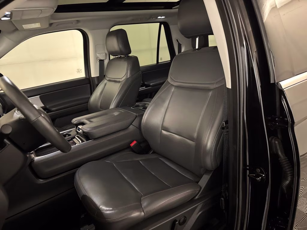 2025 Black Metallic Ford Expedition Max Active 4X4 SUV