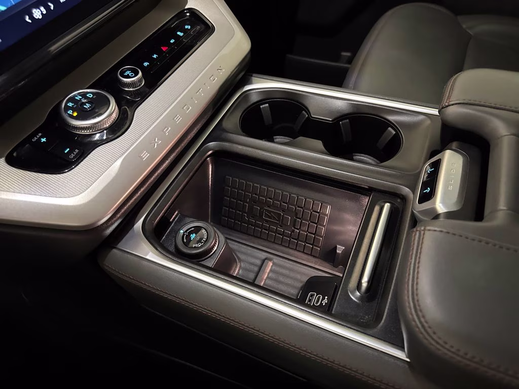 2025 Black Metallic Ford Expedition Max Active 4X4 SUV