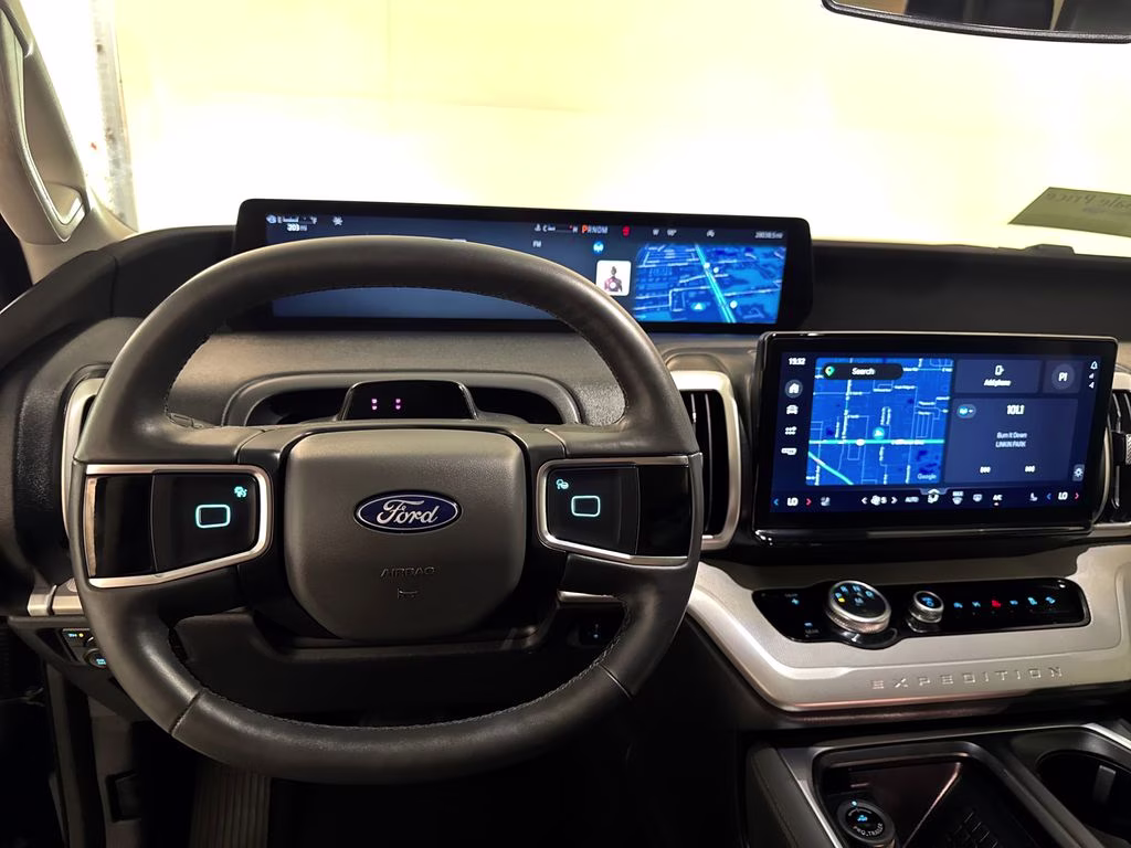 2025 Black Metallic Ford Expedition Max Active 4X4 SUV