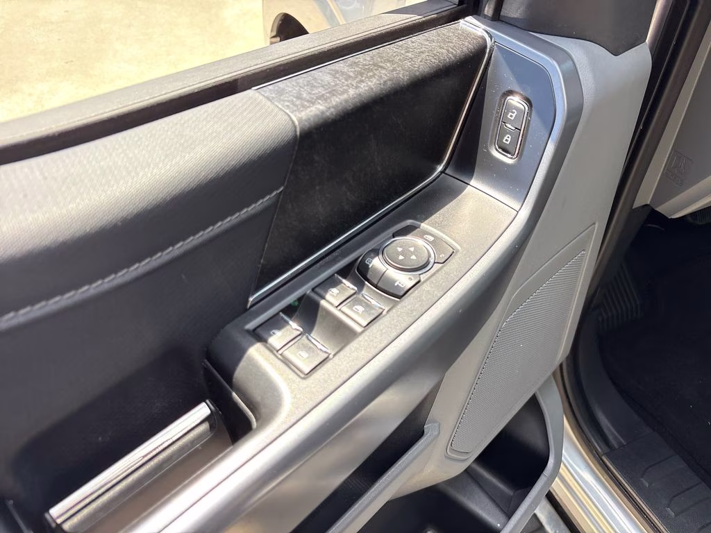 2022 Iconic Silver Metallic Ford F-150 XLT 4X4 Truck