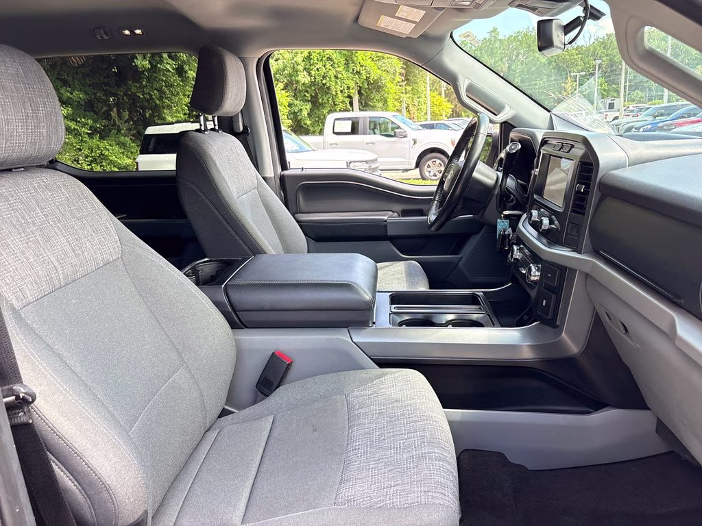 2022 Iconic Silver Metallic Ford F-150 XLT 4X4 Truck