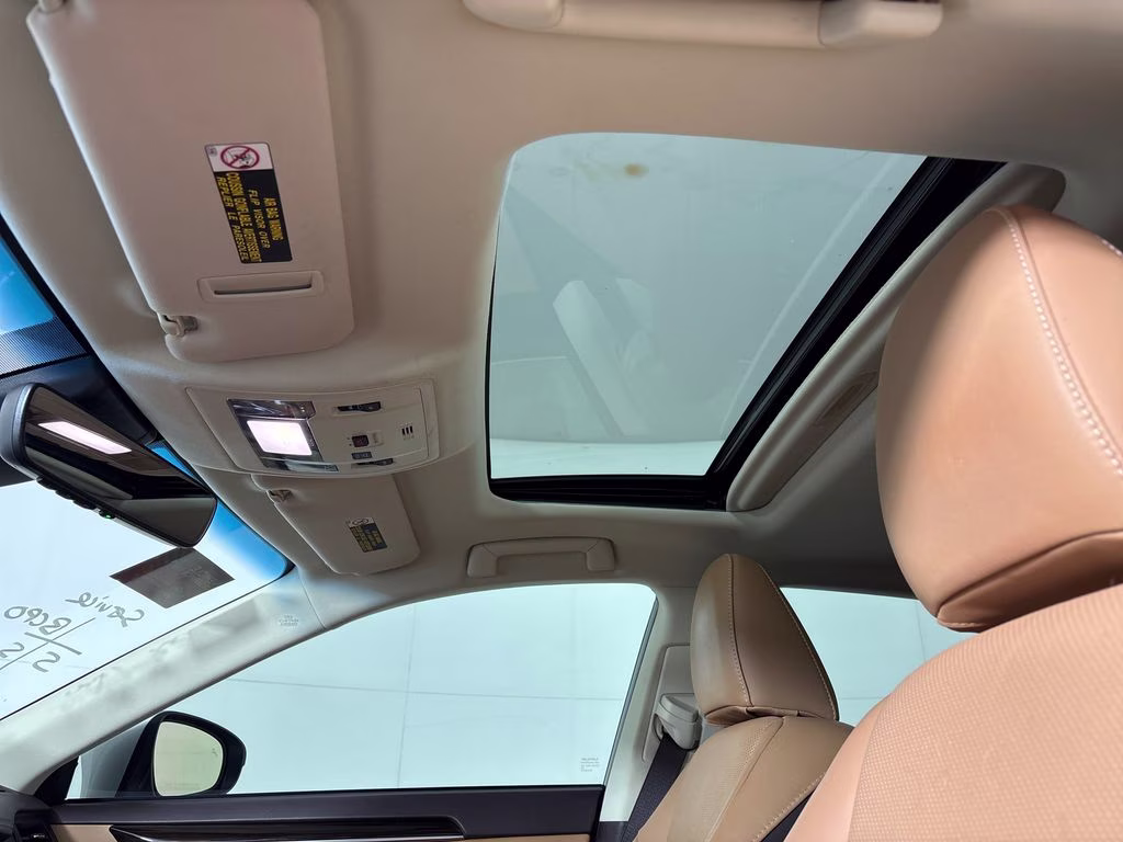 2018 Silver Lexus ES 350 FWD Sedan