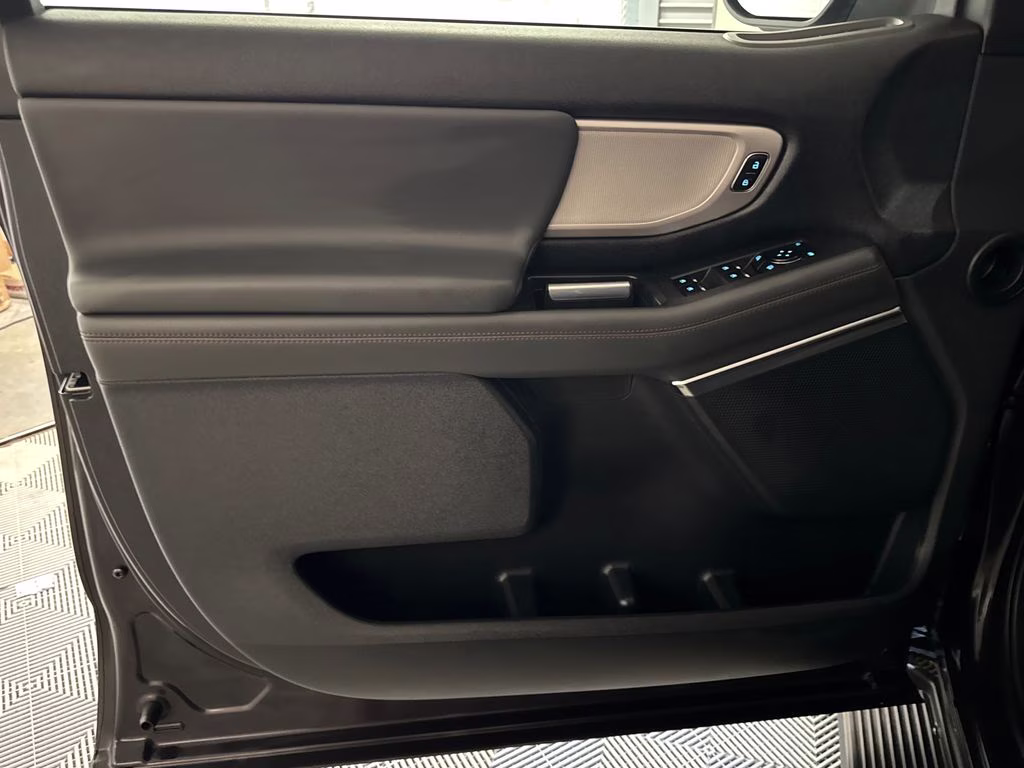 2025 Gray Metallic Ford Expedition Max Active RWD SUV