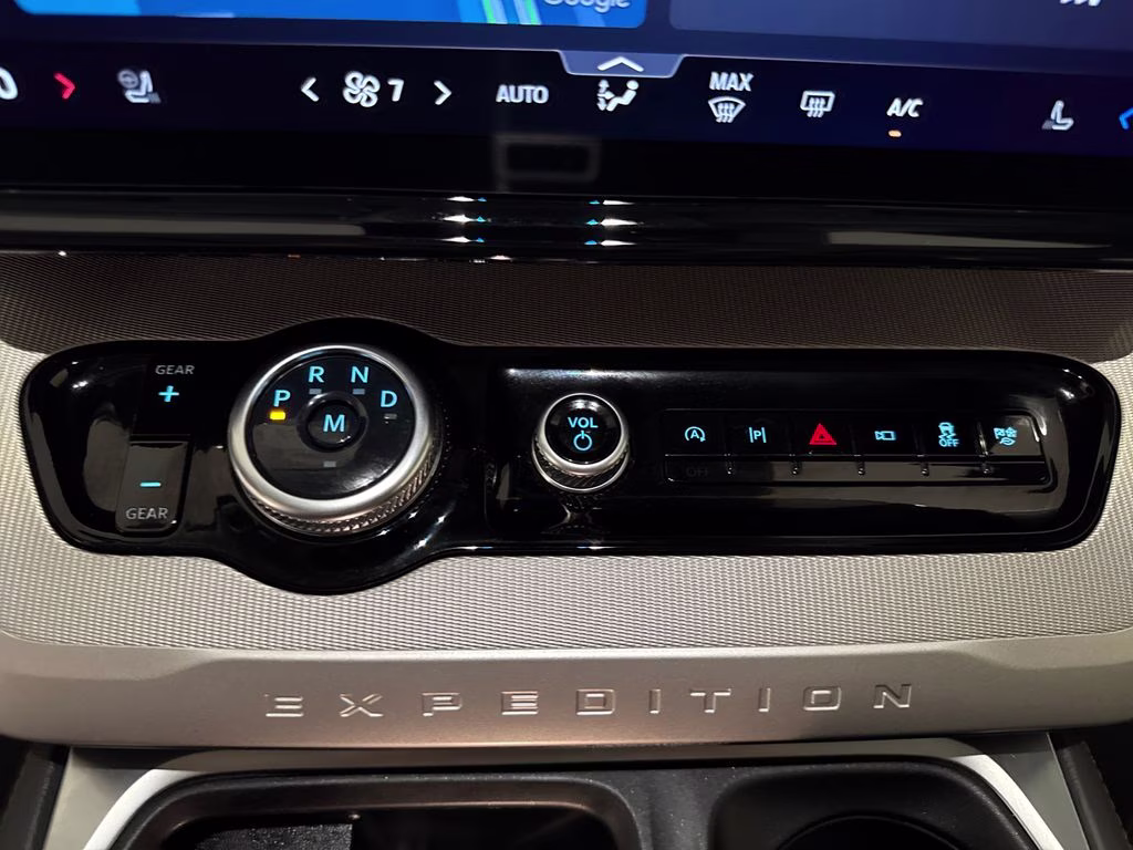 2025 Gray Metallic Ford Expedition Max Active RWD SUV