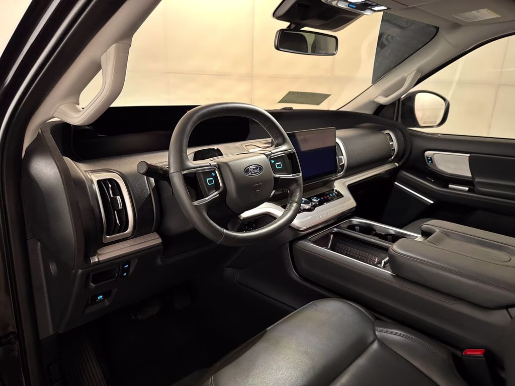 2025 Gray Metallic Ford Expedition Max Active RWD SUV