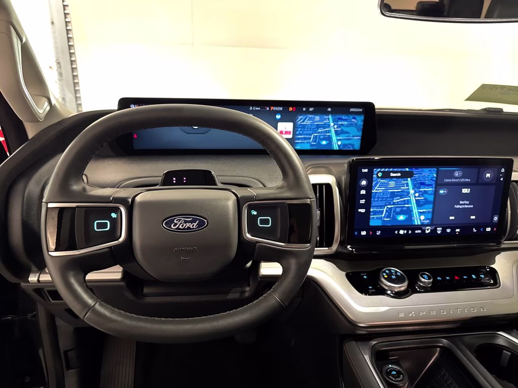 2025 Gray Metallic Ford Expedition Max Active RWD SUV