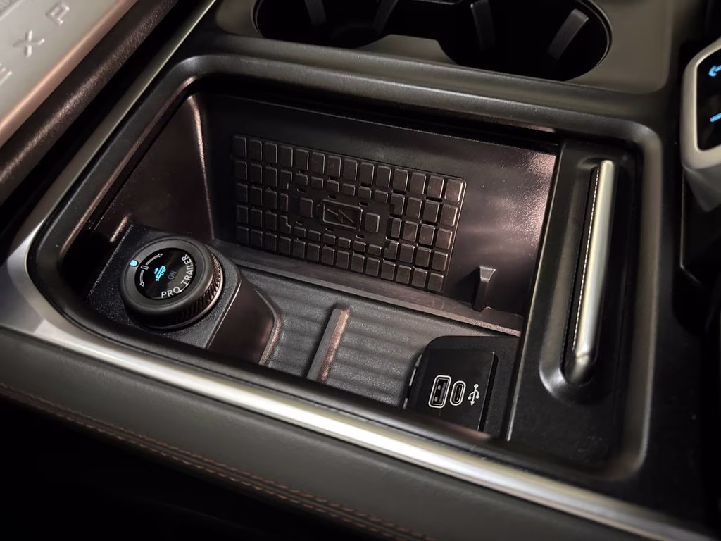 2025 Black Metallic Ford Expedition Max Active 4X4 SUV