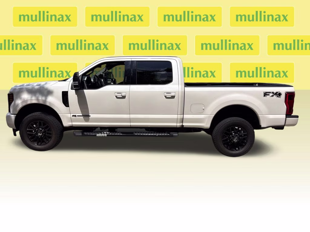 2019 White Platinum Clearcoat Metallic Ford Super Duty F-250 SRW Lariat 4X4 Truck