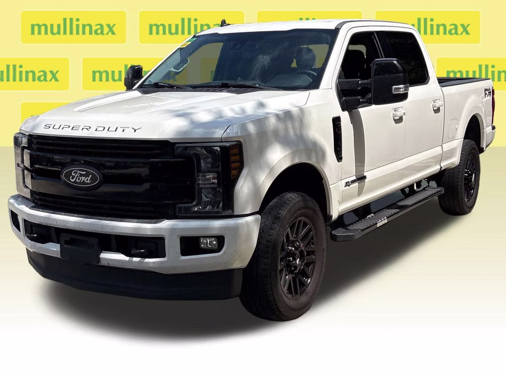 2019 White Platinum Clearcoat Metallic Ford Super Duty F-250 SRW Lariat 4X4 Truck