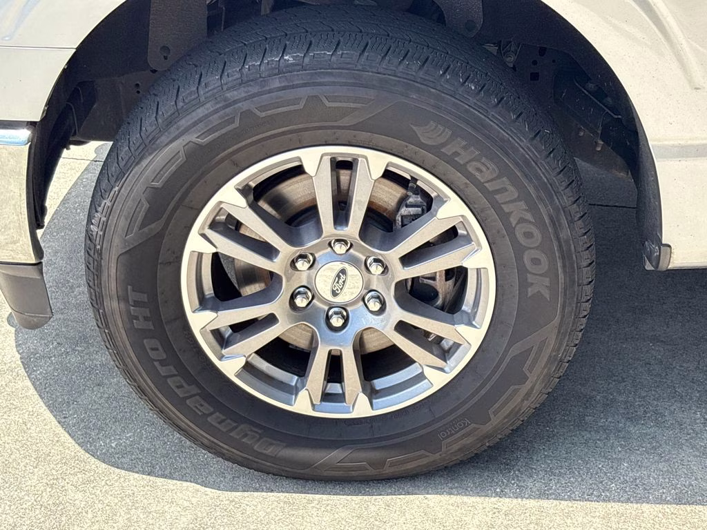 2022 Iconic Silver Metallic Ford F-150 XLT 4X4 Truck