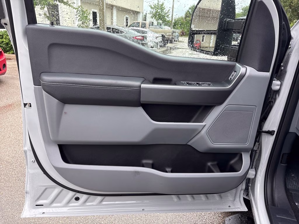 2026 Avalanche Ford Super Duty F-250 SRW XL 4X4 Truck