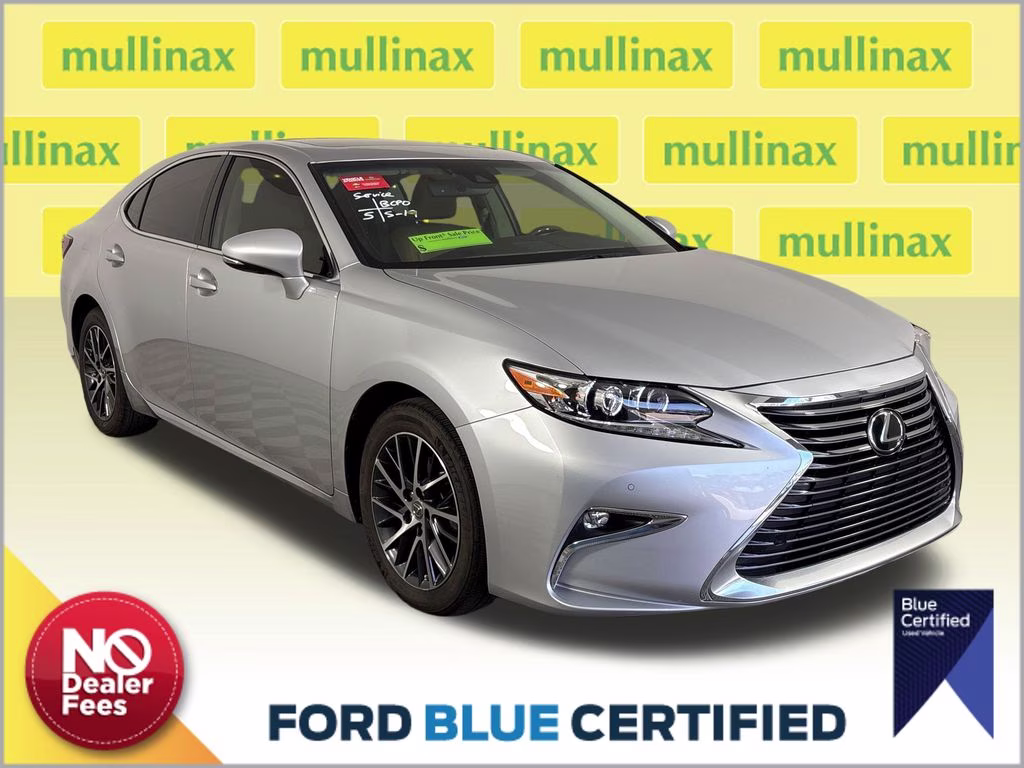 2018 Silver Lexus ES 350 FWD Sedan