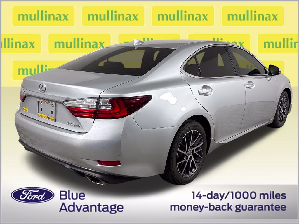 2018 Silver Lexus ES 350 FWD Sedan