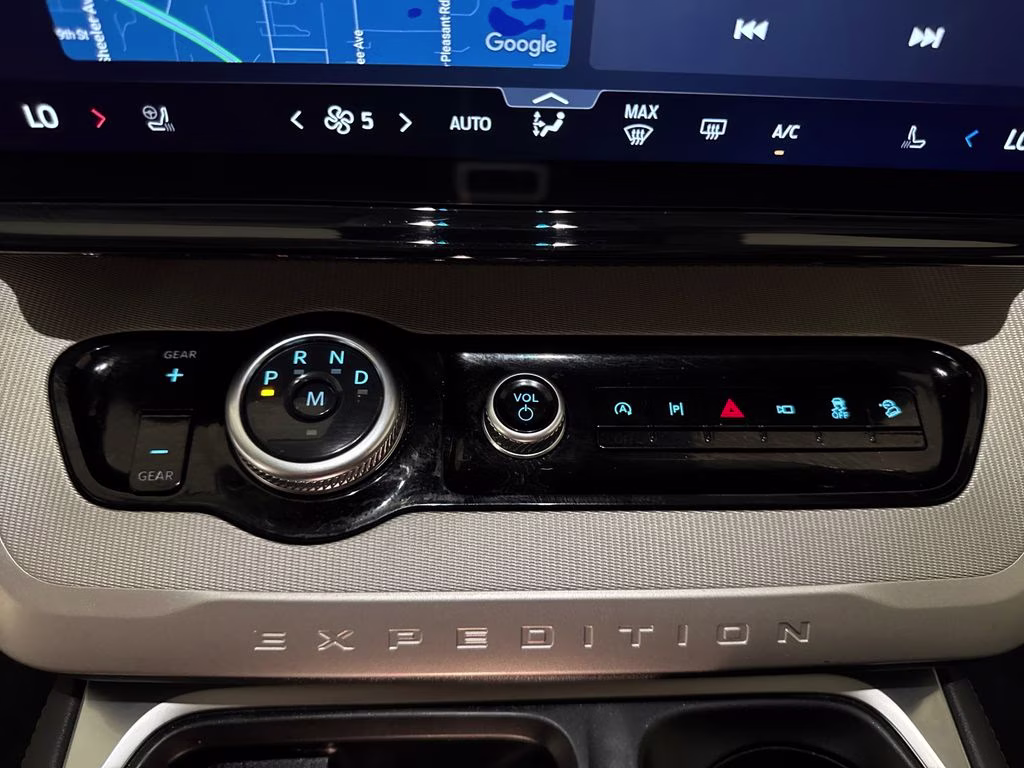 2025 Black Metallic Ford Expedition Max Active 4X4 SUV