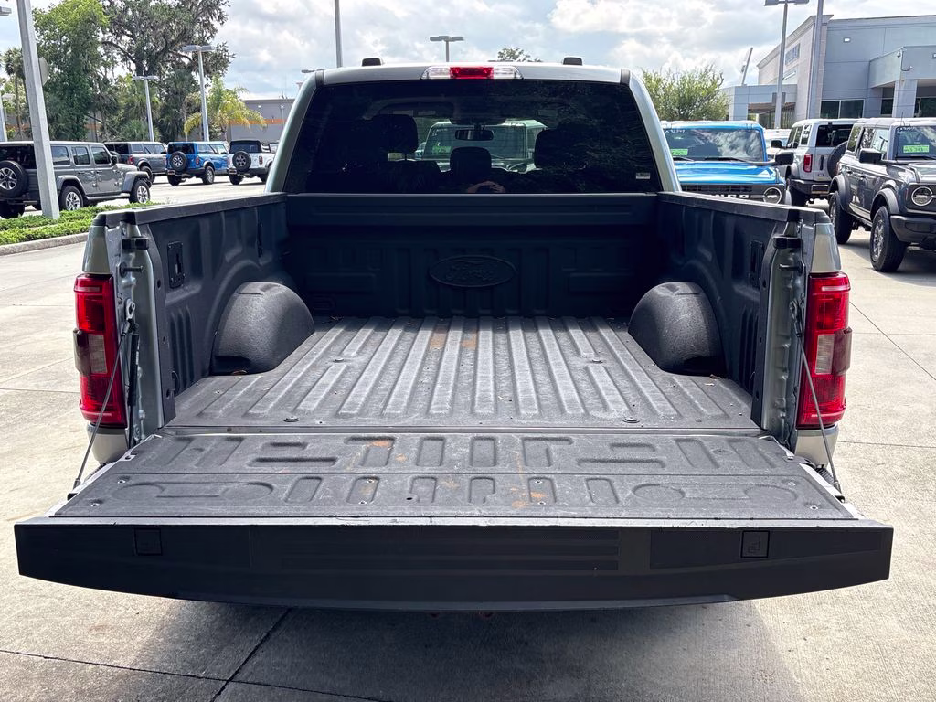 2022 Iconic Silver Metallic Ford F-150 XLT 4X4 Truck