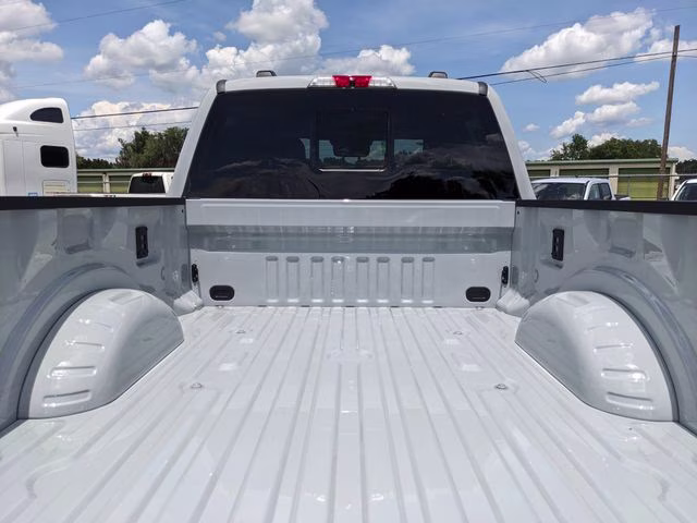 2026 Avalanche Ford Super Duty F-250 SRW Lariat 4X4 Truck