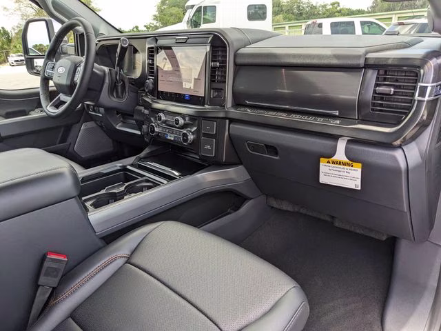 2026 Avalanche Ford Super Duty F-250 SRW Lariat 4X4 Truck