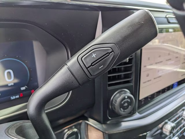 2026 Avalanche Ford Super Duty F-250 SRW Lariat 4X4 Truck
