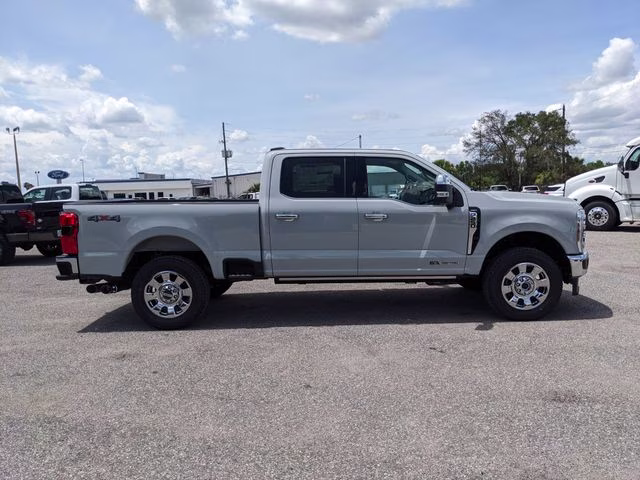 2026 Avalanche Ford Super Duty F-250 SRW Lariat 4X4 Truck