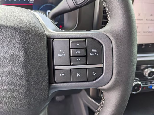 2026 Avalanche Ford Super Duty F-250 SRW Lariat 4X4 Truck