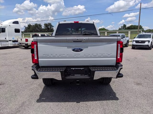 2026 Avalanche Ford Super Duty F-250 SRW Lariat 4X4 Truck