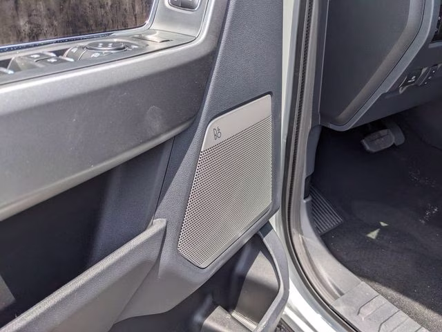 2026 Avalanche Ford Super Duty F-250 SRW Lariat 4X4 Truck