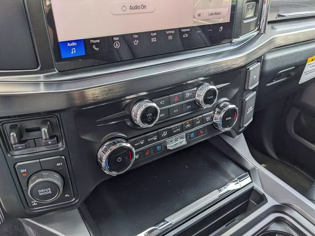 2026 Avalanche Ford Super Duty F-250 SRW Lariat 4X4 Truck