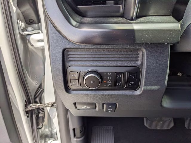 2026 Avalanche Ford Super Duty F-250 SRW Lariat 4X4 Truck