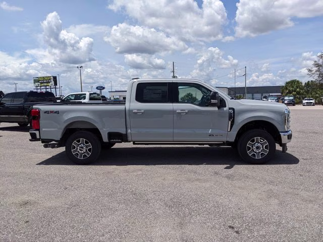 2026 Avalanche Ford Super Duty F-250 SRW Lariat 4X4 Truck