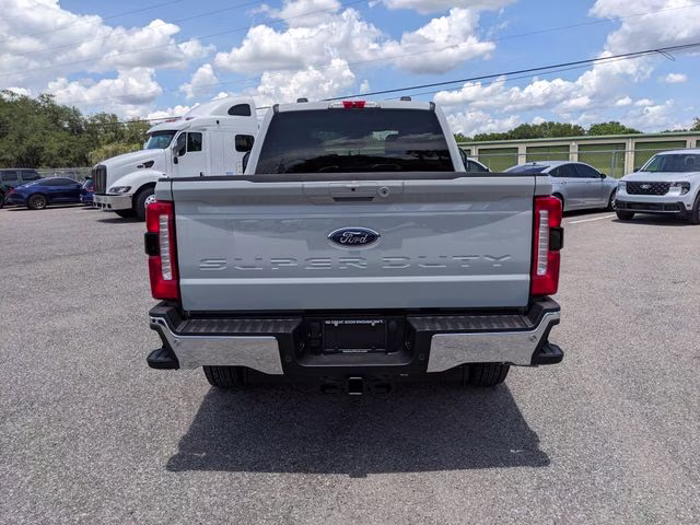 2026 Avalanche Ford Super Duty F-250 SRW Lariat 4X4 Truck