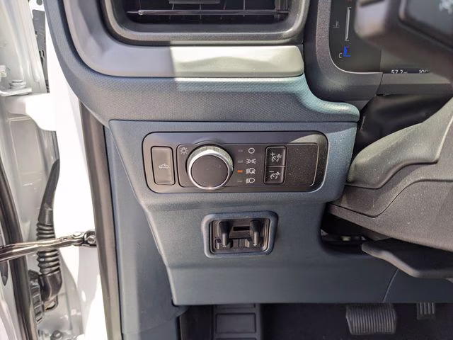 2026 Oxford White Ford Maverick XL AWD Truck