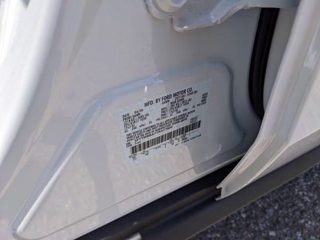 2026 Oxford White Ford Maverick XL AWD Truck