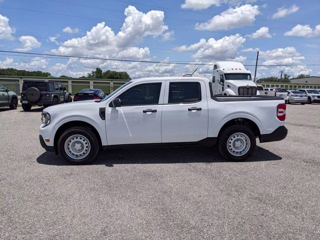 2026 Oxford White Ford Maverick XL AWD Truck