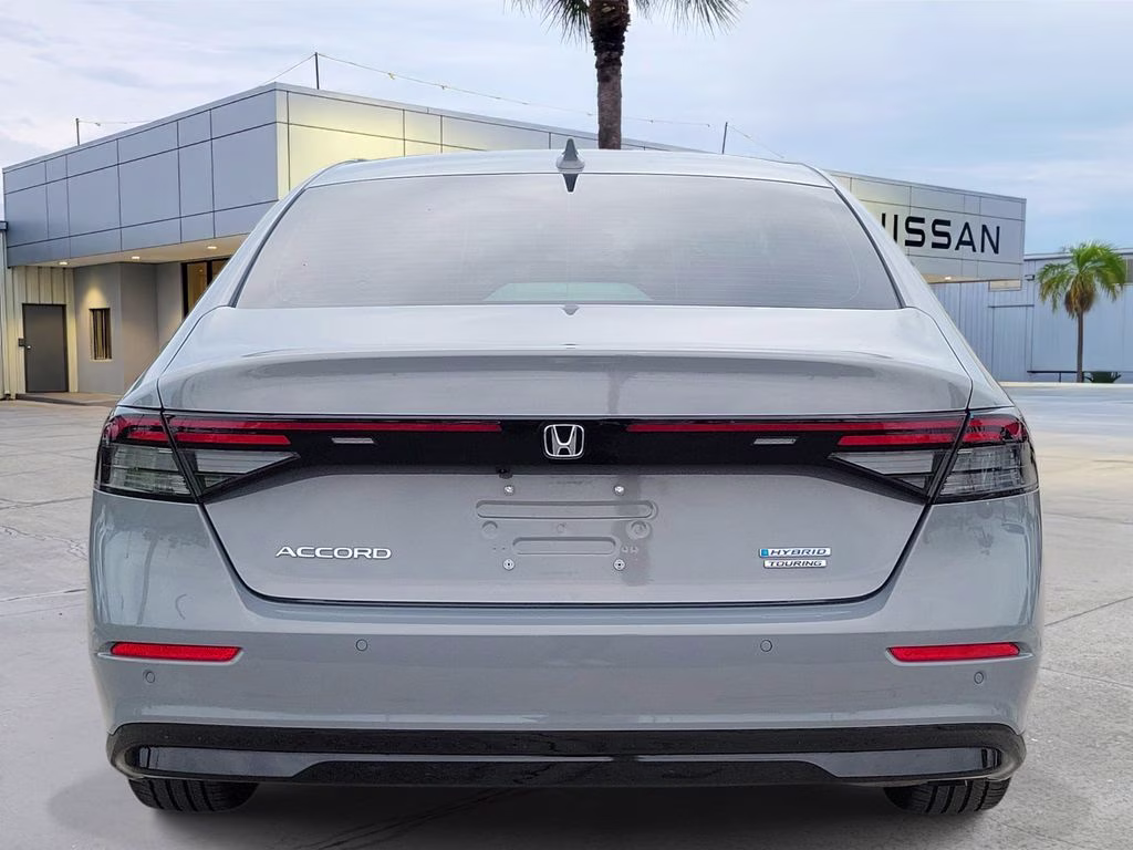 2024 Urban Gray Pearl Honda Accord Hybrid Touring FWD Sedan