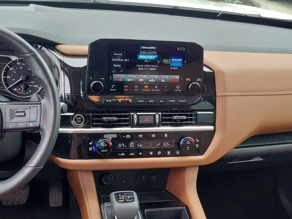 2023 Pearl White Tricoat Nissan Pathfinder Platinum 4X4 SUV