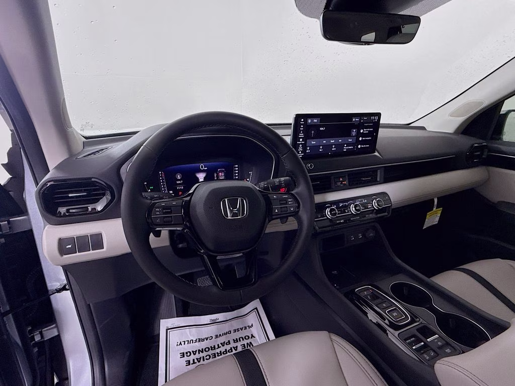 2026 Solar Silver Metallic Honda Pilot EX-L FWD SUV