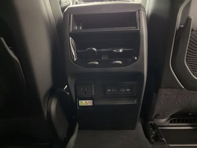 2026 Bright White Clearcoat Jeep Grand Cherokee Altitude 4X4 SUV