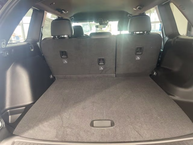 2026 Bright White Clearcoat Jeep Grand Cherokee Altitude 4X4 SUV