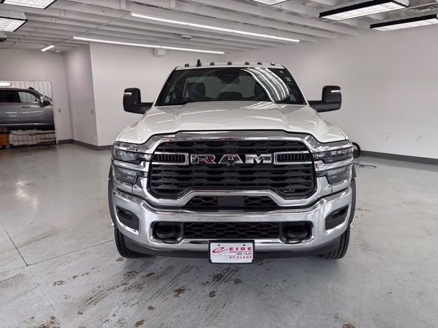 2026 Bright White Clearcoat Ram 5500HD Tradesman 4X4 Truck