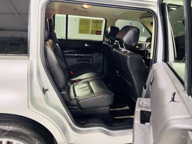 2019 Ingot Silver Ford Flex SEL FWD SUV