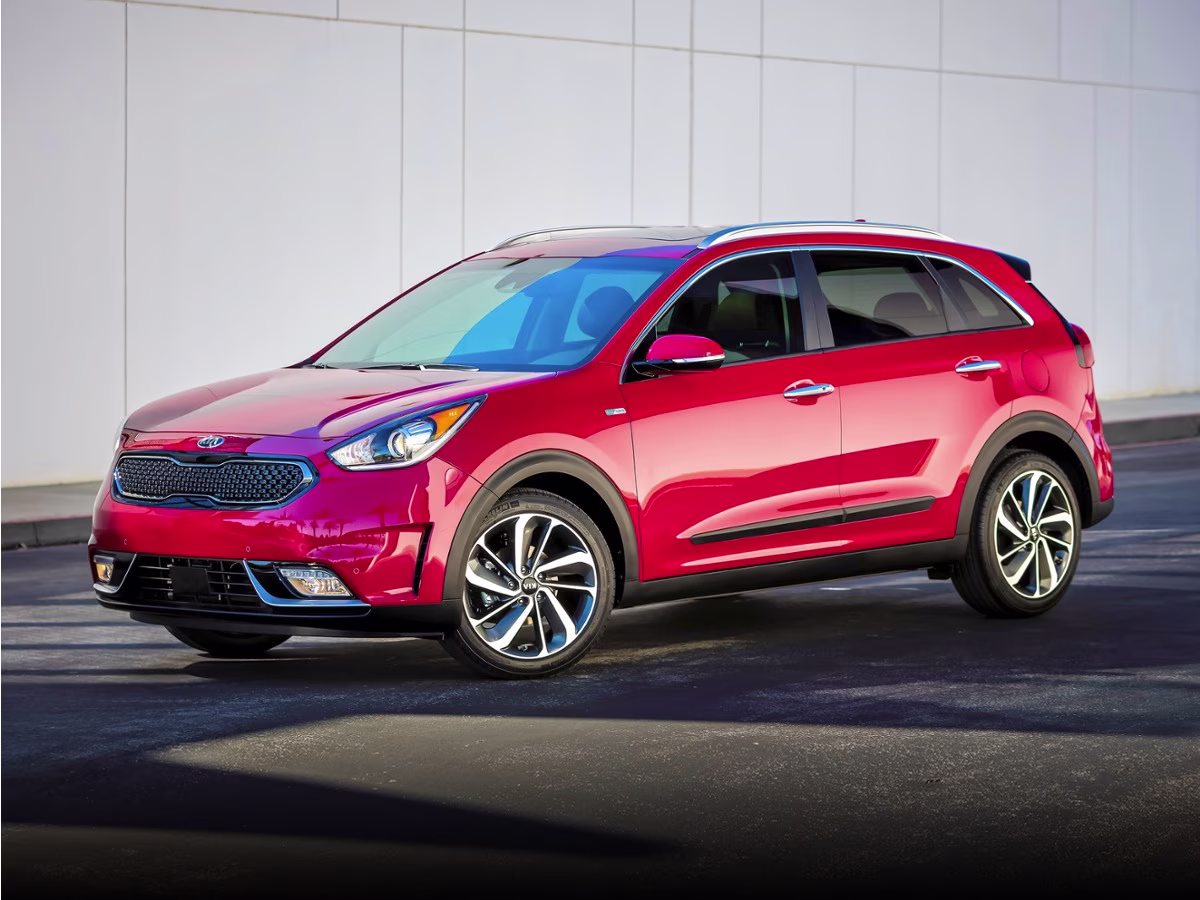 2017 Crimson Red Kia Niro LX FWD SUV