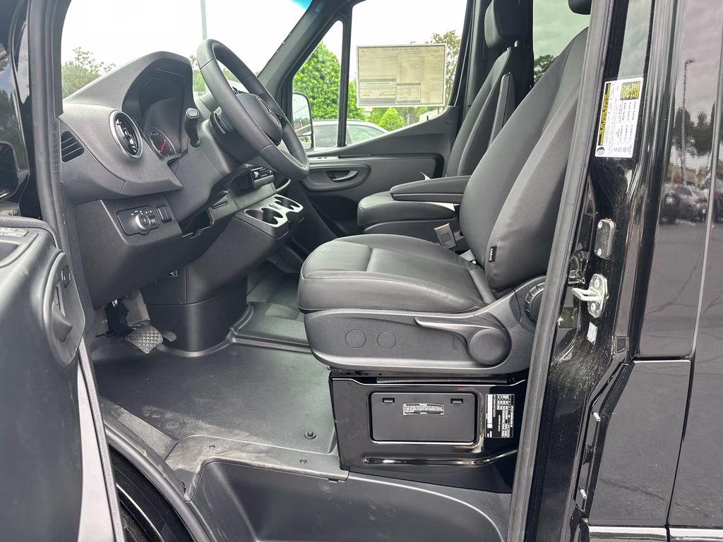 2026 Obsidian Mercedes-Benz Sprinter 3500 Cargo 170 WB RWD Van