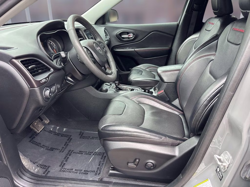 2022 Sting-Gray Clearcoat Jeep Cherokee Trailhawk 4X4 SUV
