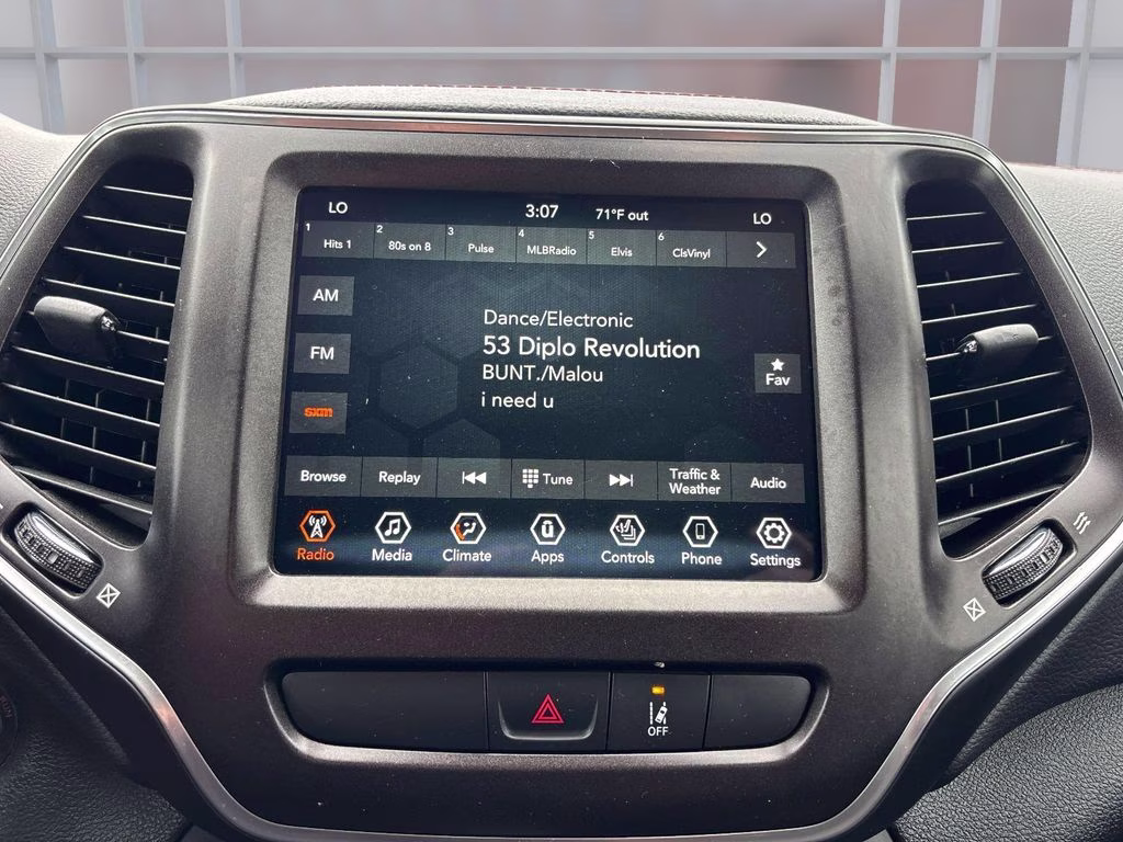 2022 Sting-Gray Clearcoat Jeep Cherokee Trailhawk 4X4 SUV