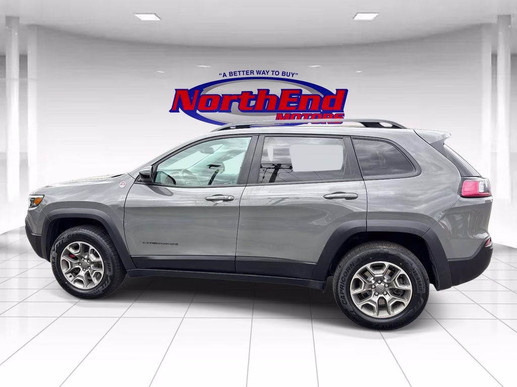 2022 Sting-Gray Clearcoat Jeep Cherokee Trailhawk 4X4 SUV