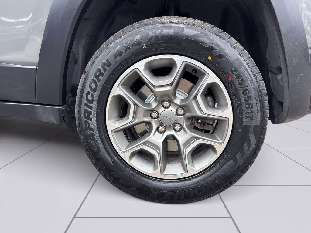 2022 Sting-Gray Clearcoat Jeep Cherokee Trailhawk 4X4 SUV