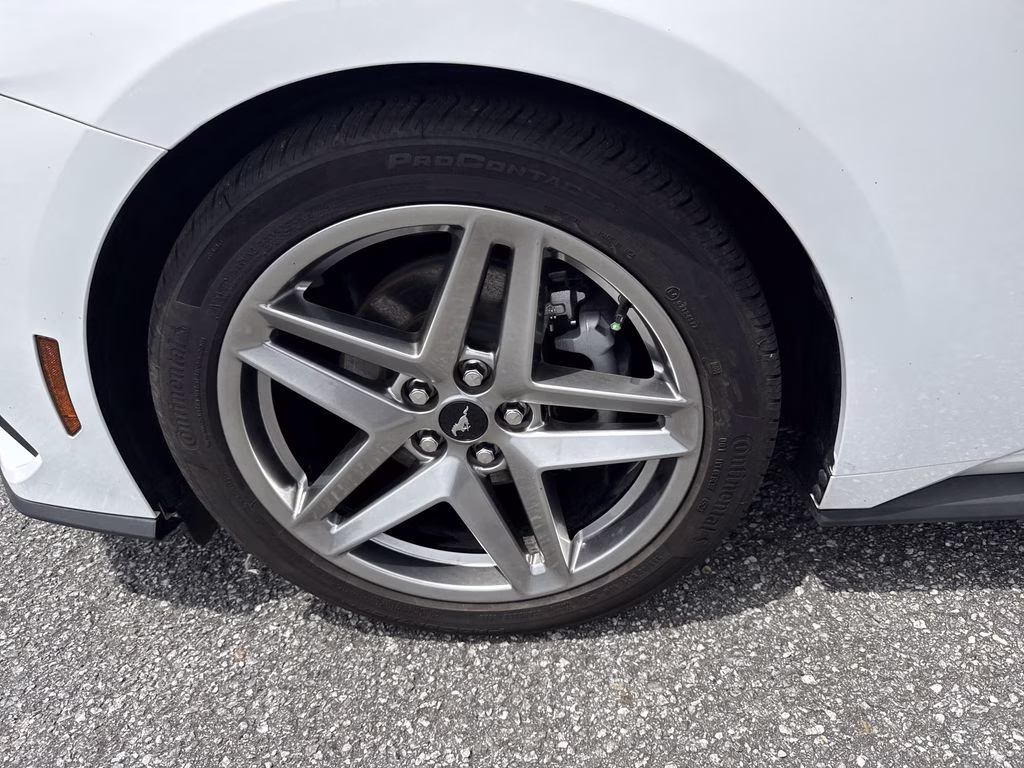 2024 Oxford White Ford Mustang EcoBoost RWD Coupe