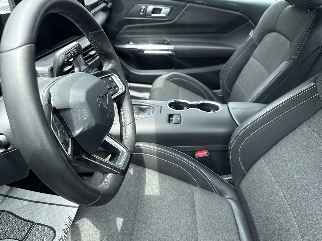 2024 Oxford White Ford Mustang EcoBoost RWD Coupe
