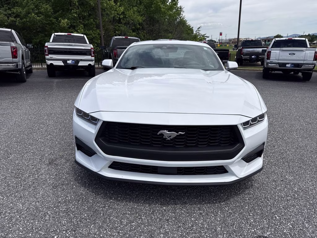 2024 Oxford White Ford Mustang EcoBoost RWD Coupe