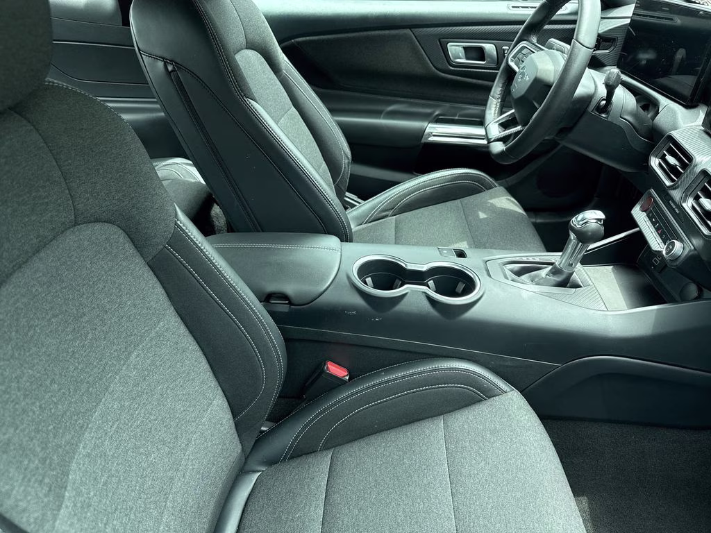 2024 Oxford White Ford Mustang EcoBoost RWD Coupe